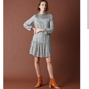 Sage green dress Indie & Cold Spain